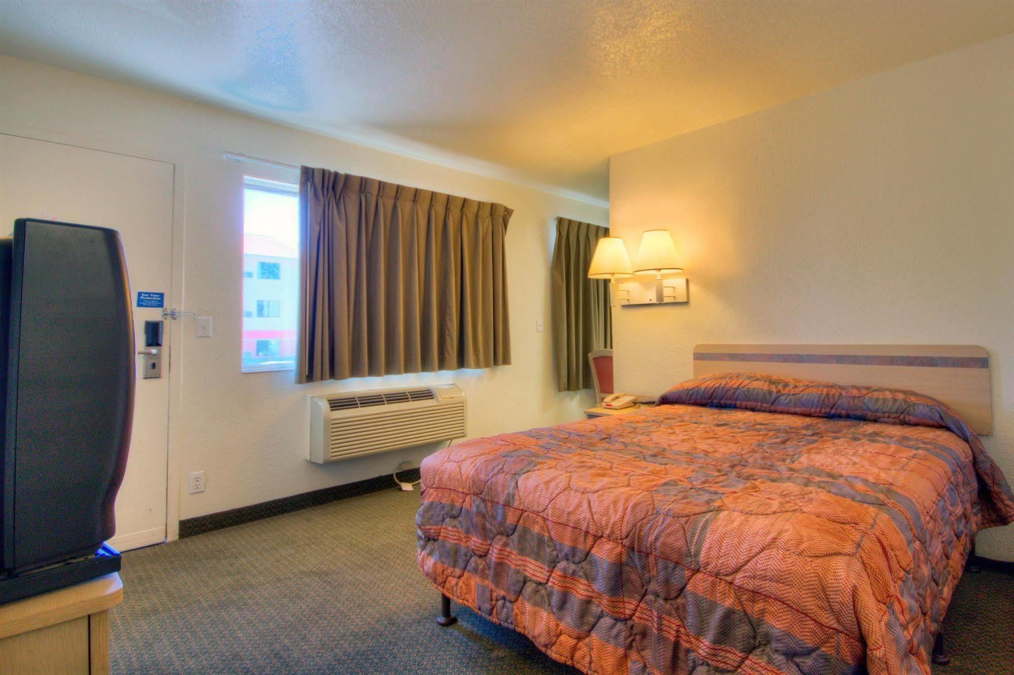 Rodeway Inn ラスクルーセス エクステリア 写真