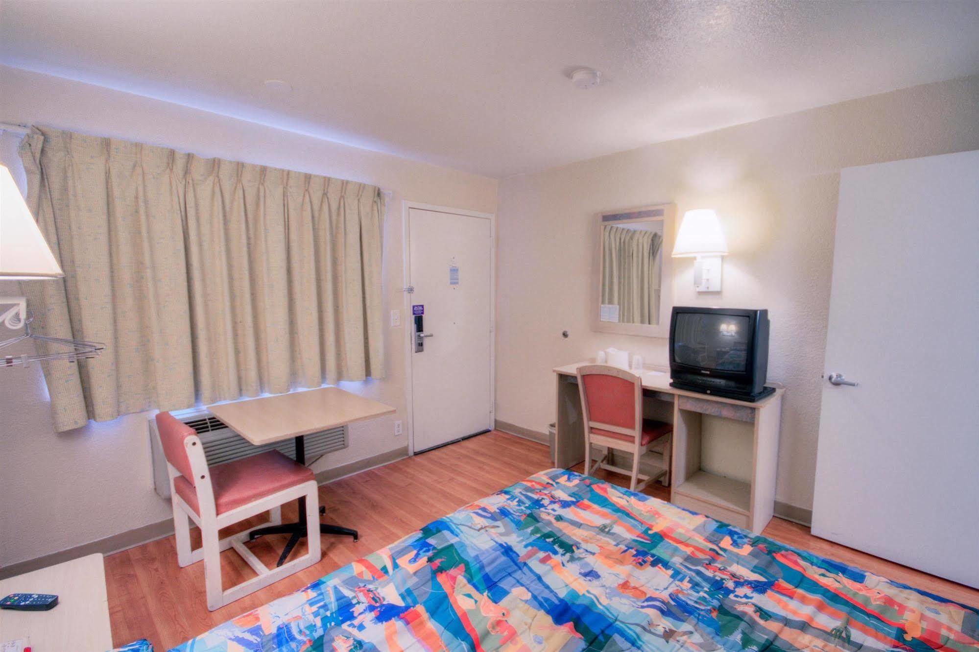 Rodeway Inn ラスクルーセス エクステリア 写真