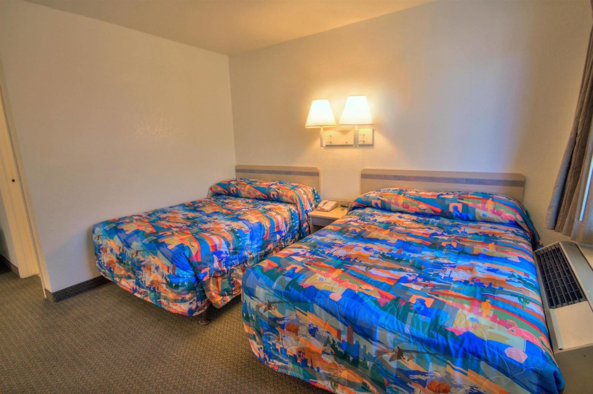Rodeway Inn ラスクルーセス エクステリア 写真